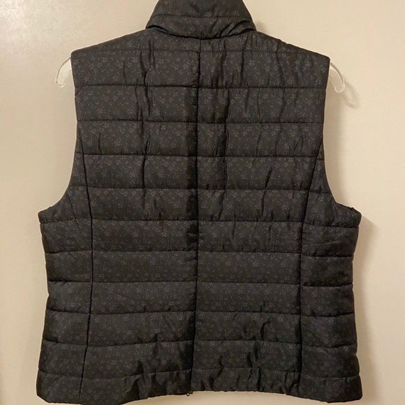 Loft Puffer Vest - Picture 4 of 4
